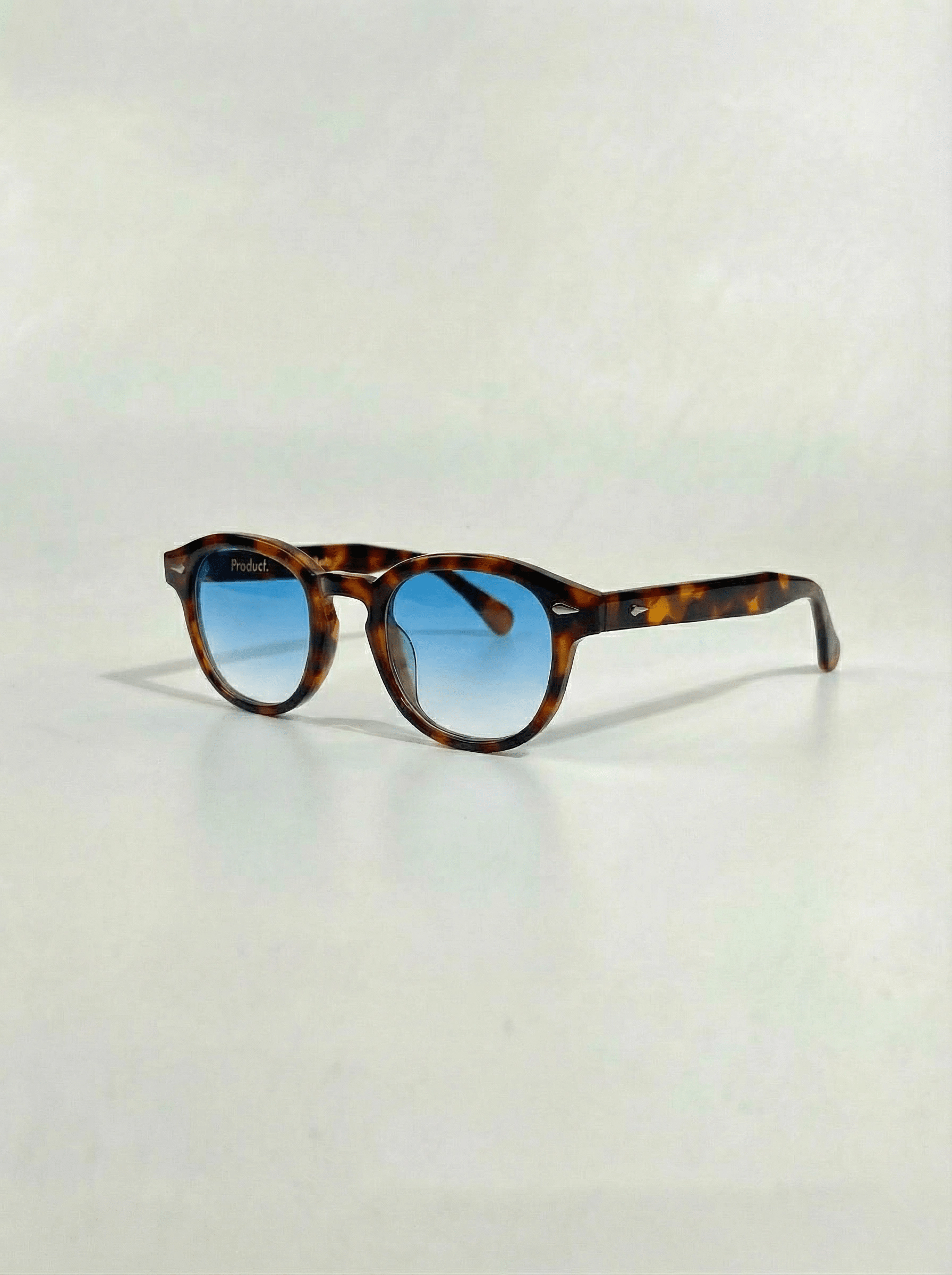 Lunettes de soleil Miami vue 3/4 monture léopard verres bleus Product Travel